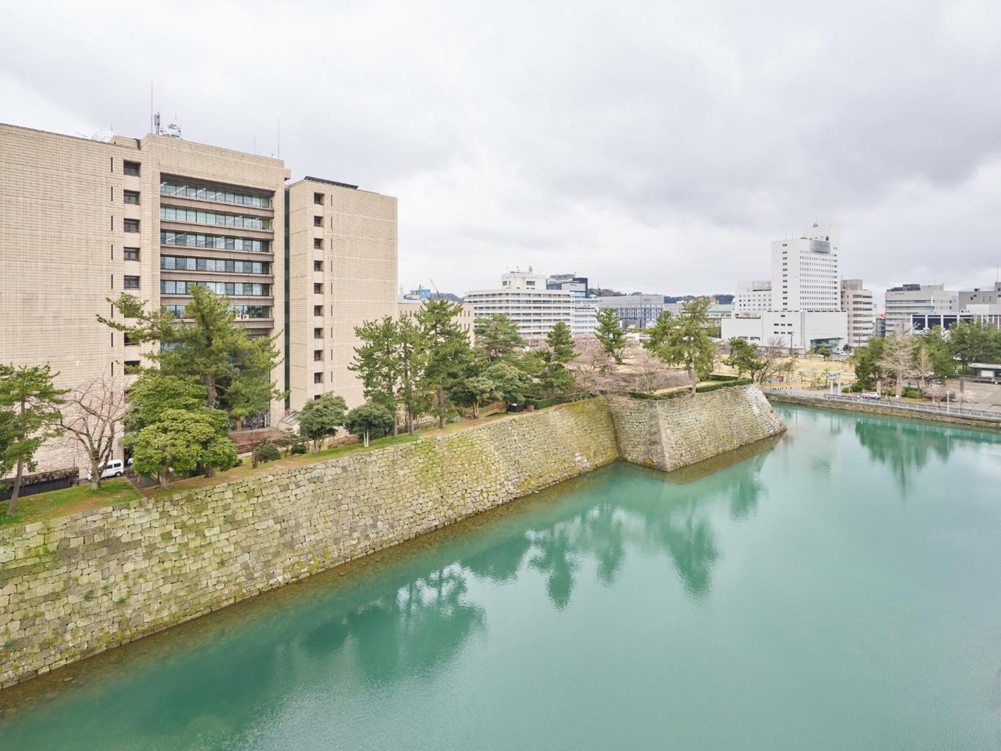 Hotel Fukui Castle - Vacation Stay 58696V Экстерьер фото